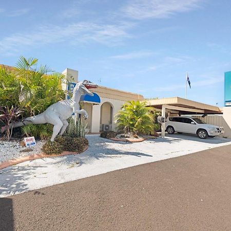 Bundaberg Coral Villa Motor Inn Bagian luar foto