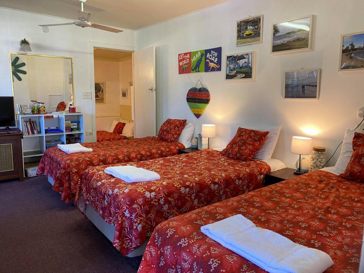 Bundaberg Coral Villa Motor Inn Bagian luar foto