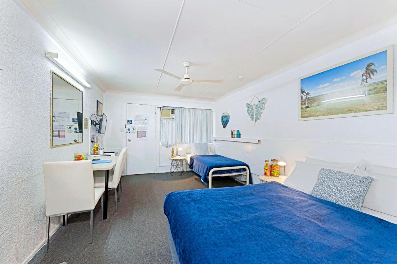 Bundaberg Coral Villa Motor Inn Bagian luar foto