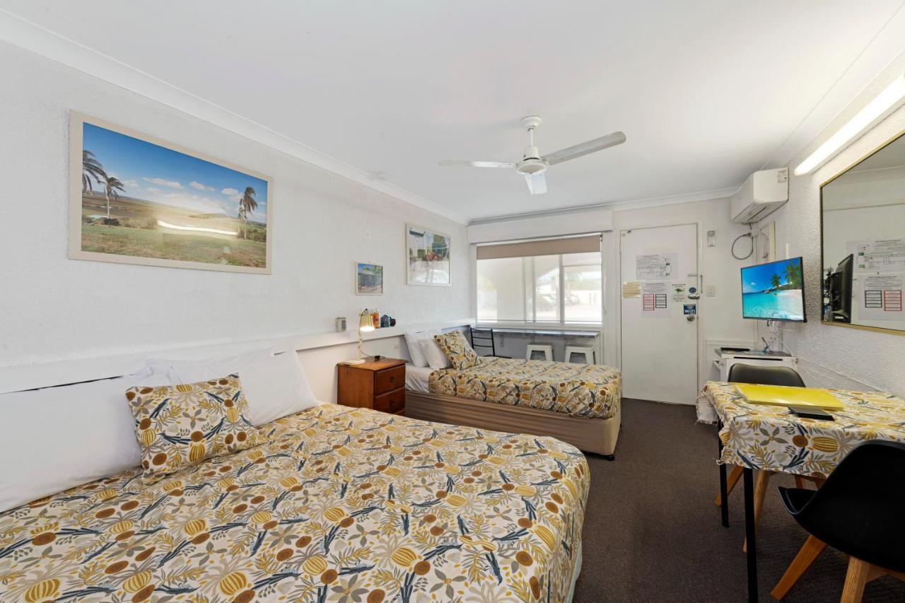 Bundaberg Coral Villa Motor Inn Bagian luar foto