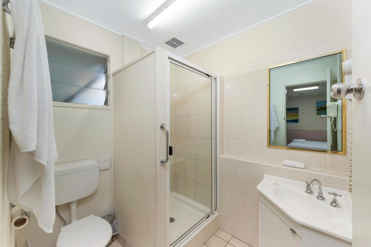 Bundaberg Coral Villa Motor Inn Bagian luar foto