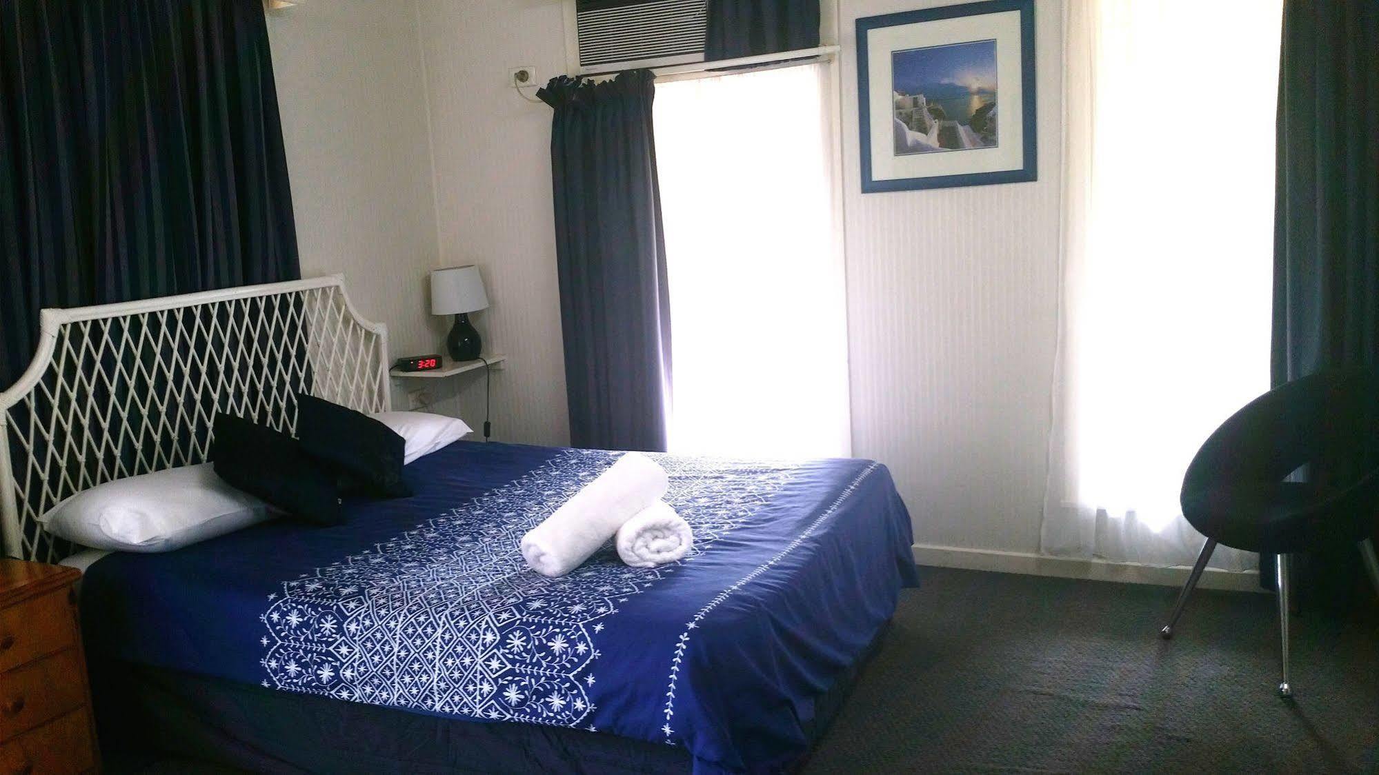 Bundaberg Coral Villa Motor Inn Bagian luar foto