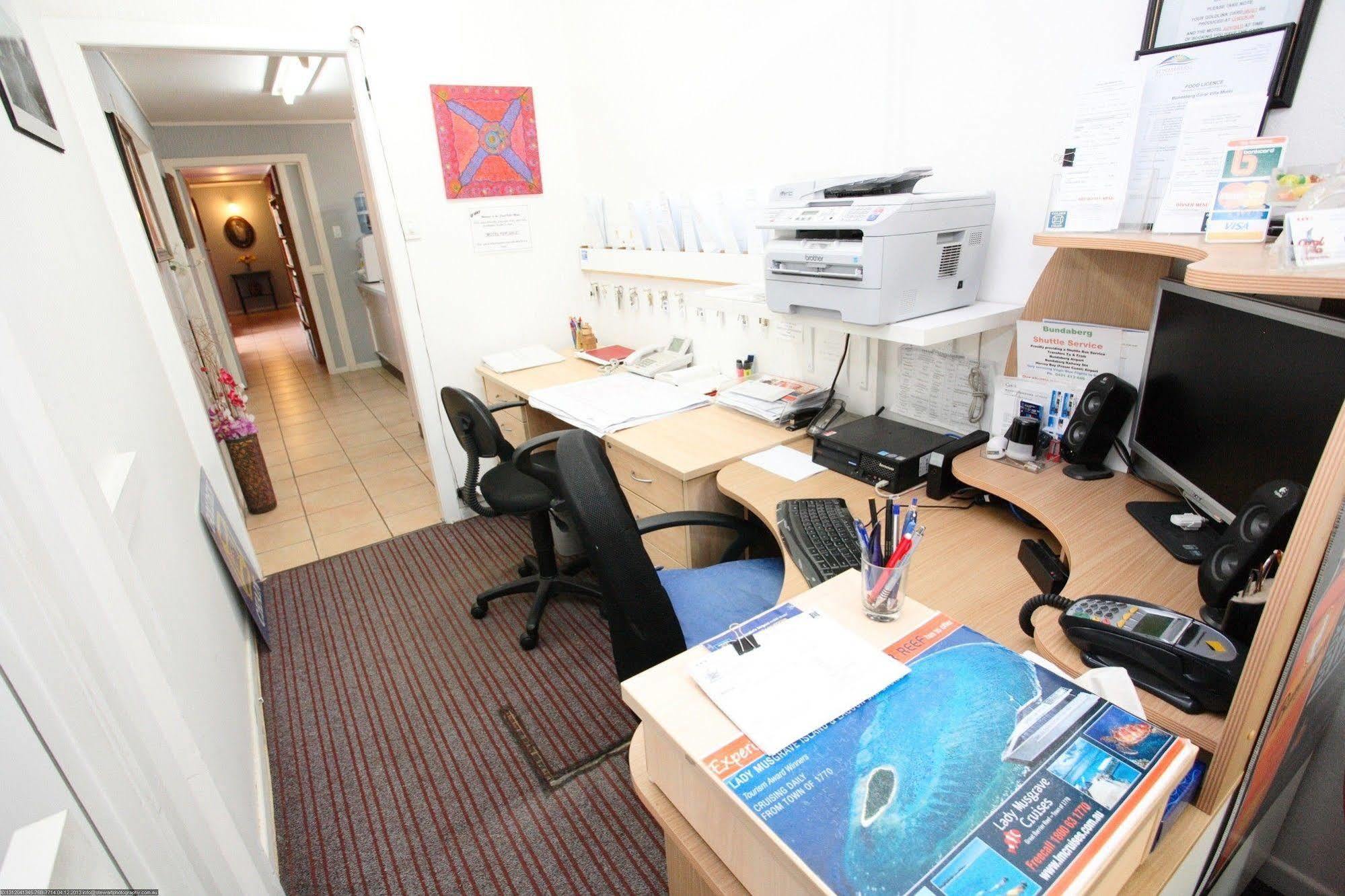 Bundaberg Coral Villa Motor Inn Bagian luar foto