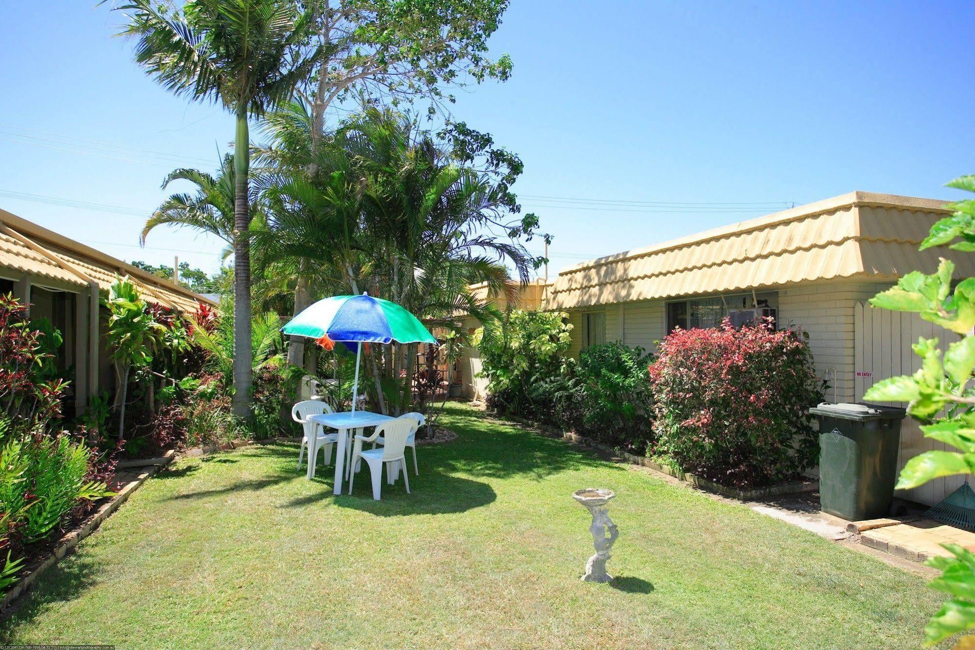 Bundaberg Coral Villa Motor Inn Bagian luar foto