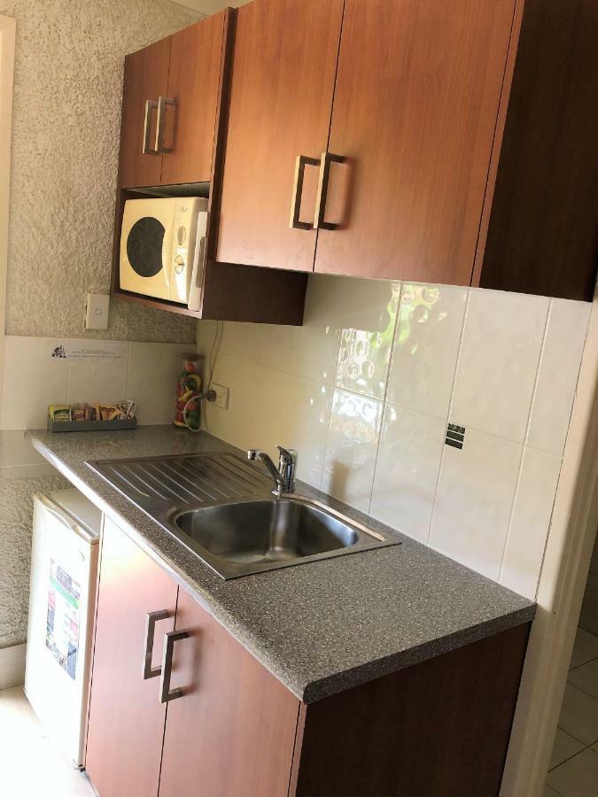 Bundaberg Coral Villa Motor Inn Bagian luar foto