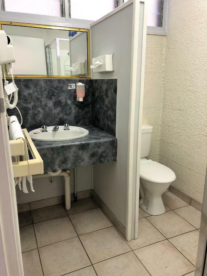 Bundaberg Coral Villa Motor Inn Bagian luar foto